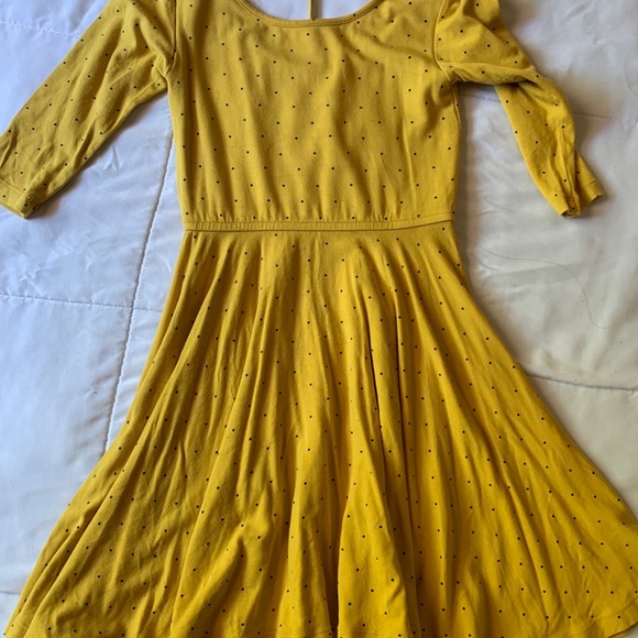 Size 5 Omi Jo mustard dot dancer PLAY - Picture 2 of 3